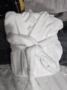 Women's Bebe White Robe New One Size